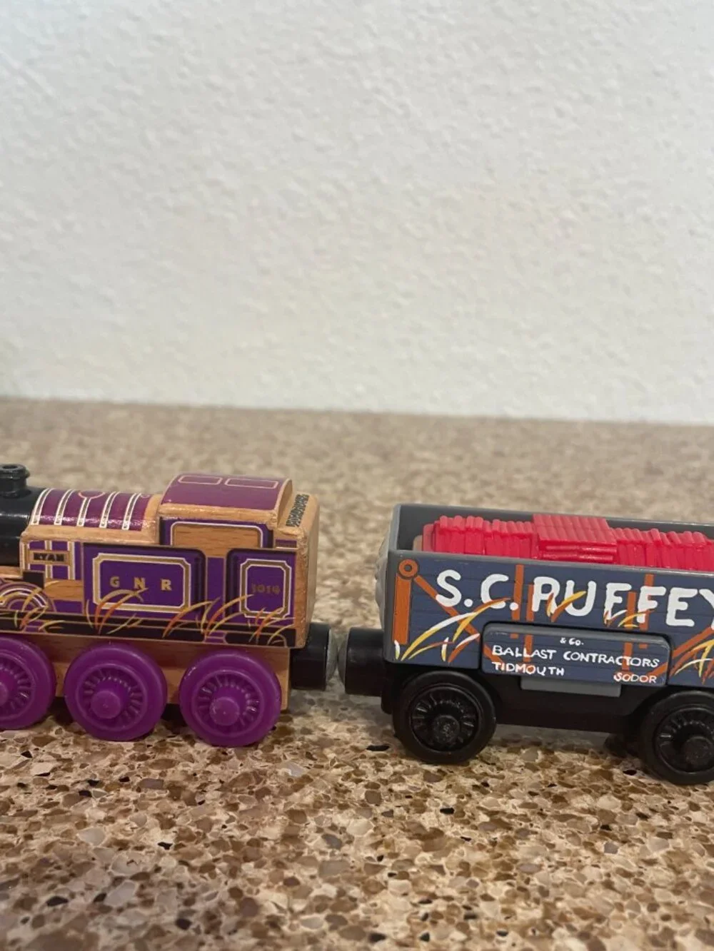 RYAN Thomas Train Dynamite with SC Ruffey Cargo Car - complete set